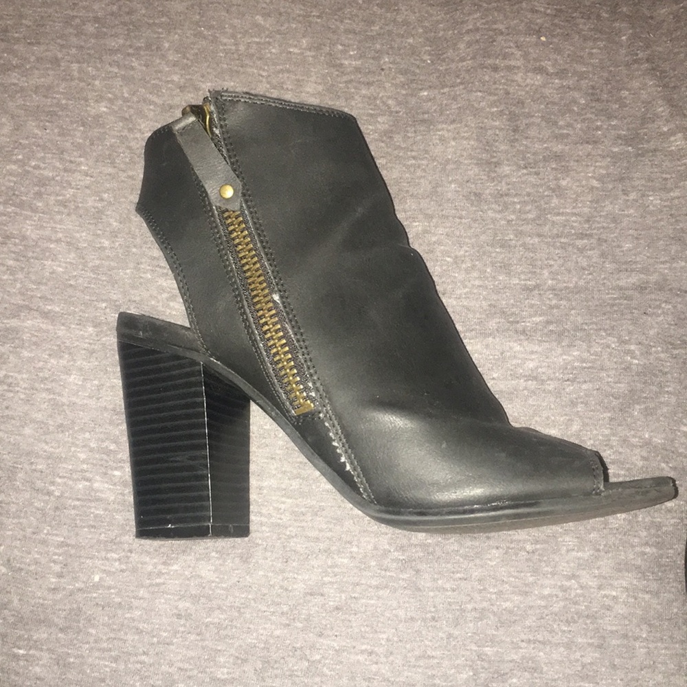 Steve Madden Black Block Heel Peep Toe